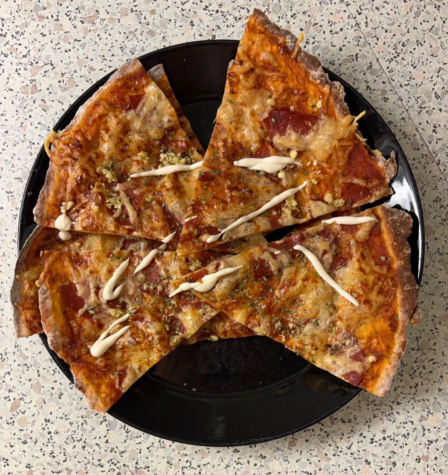 Rahkapohja-pizza
